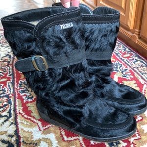Gorgeous Tecnica insulated winter boots. Made in Italy. Size EU 43 (10 / 10.5)